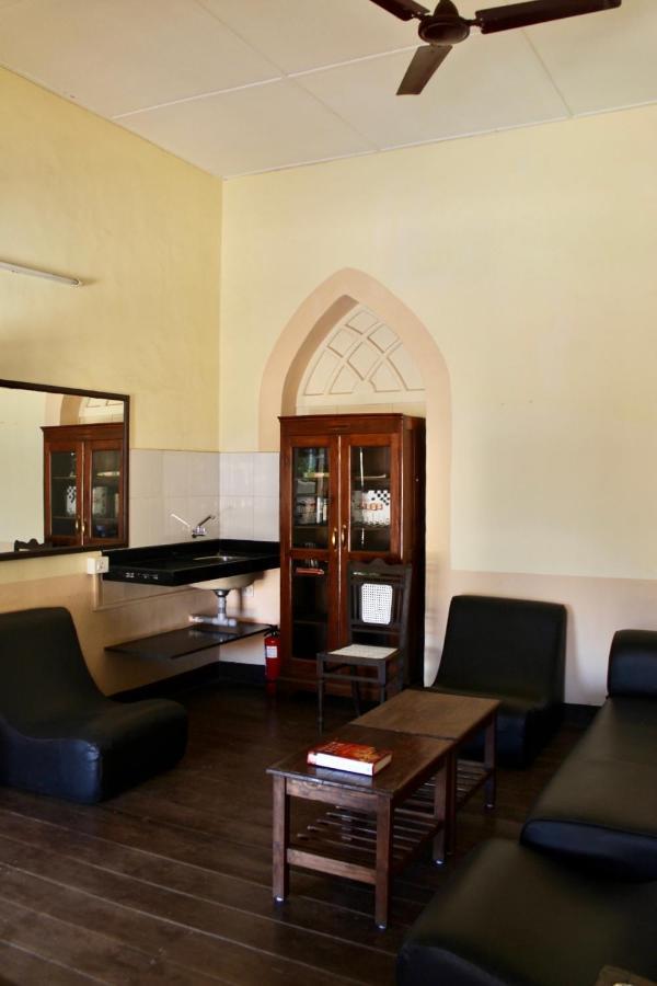 Royal Phoenix Inn Panaji Dış mekan fotoğraf